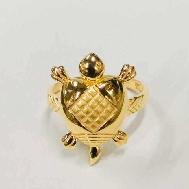 Gold modern ring