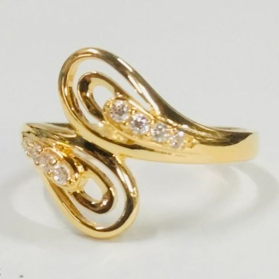 Gold divine women ring