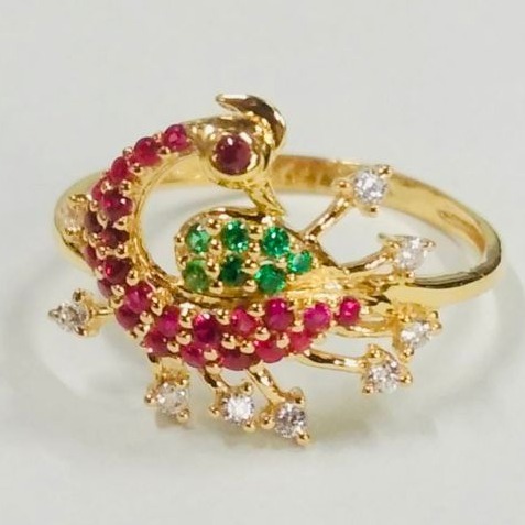 Gold dazzling women ring