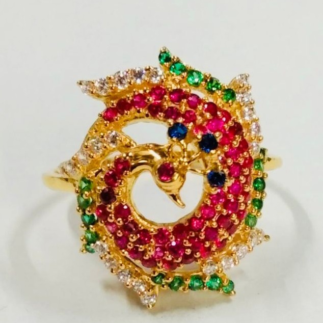 Gold light weight women ring