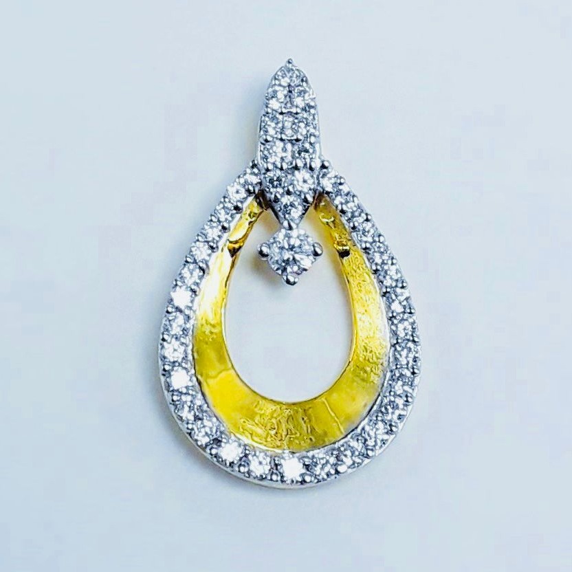 22 KT CZ GOLD EARRING