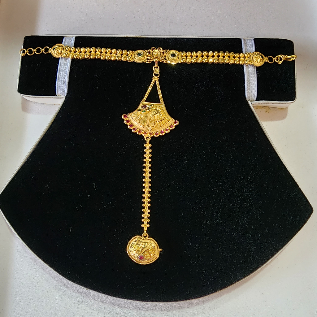 916 Gold Fancy Pink And Green Stone Hathpocha