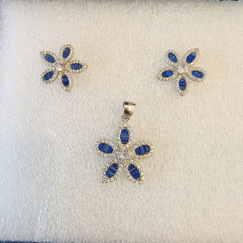 Sterling Silver Blue Stone Flower Design Pendant Set