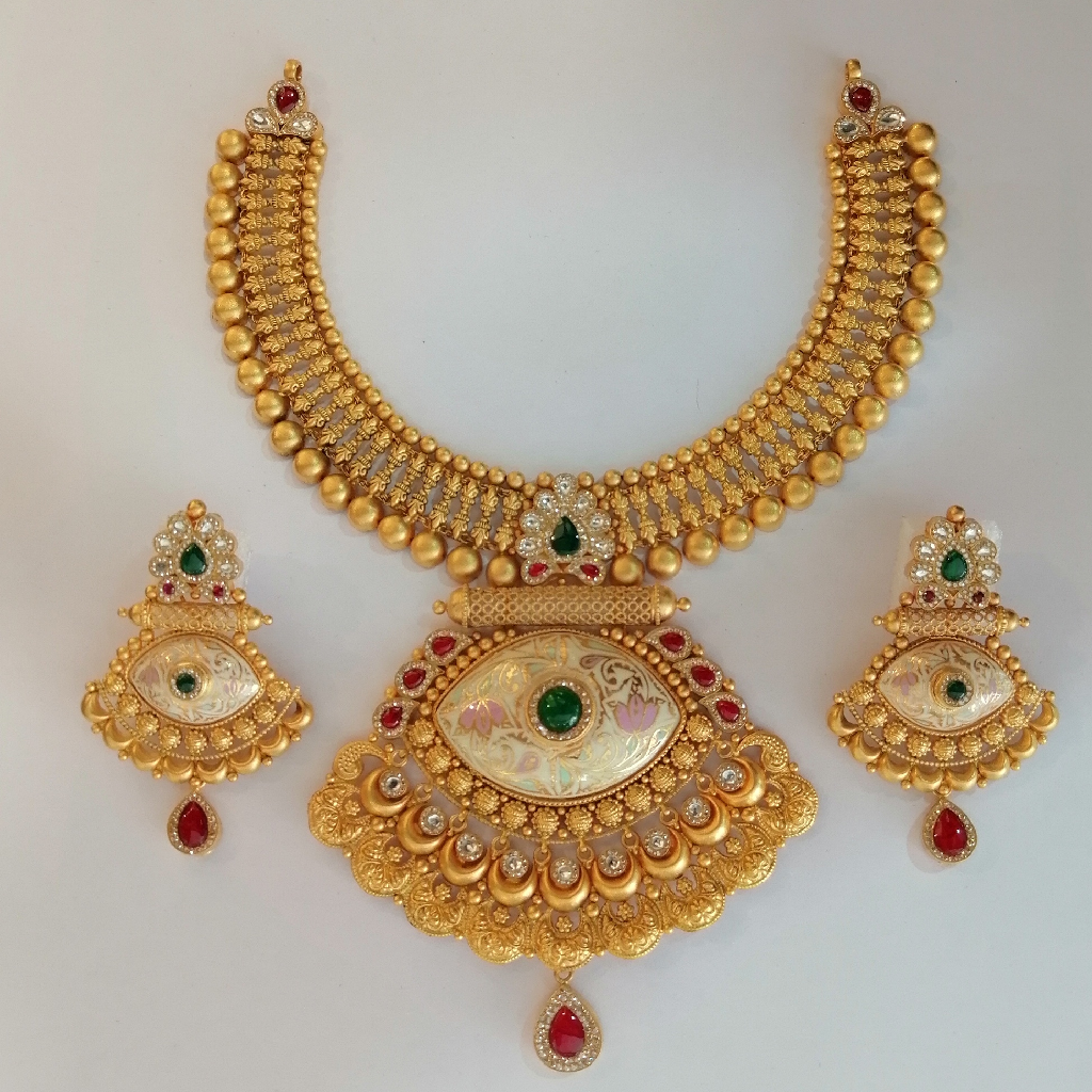 916 Gold Fancy Bikaneri Antique Swaroxy Diamond Short Set