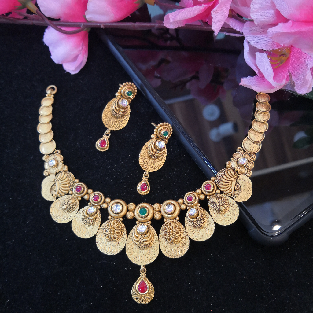 916 gold  antique jadtar red and green colour stone short set