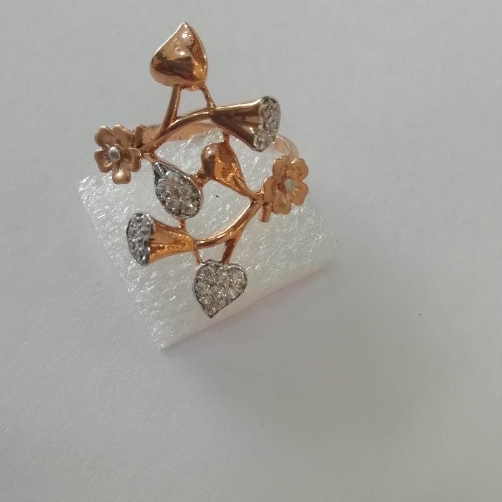 Rose gold fancy rodium ladies ring