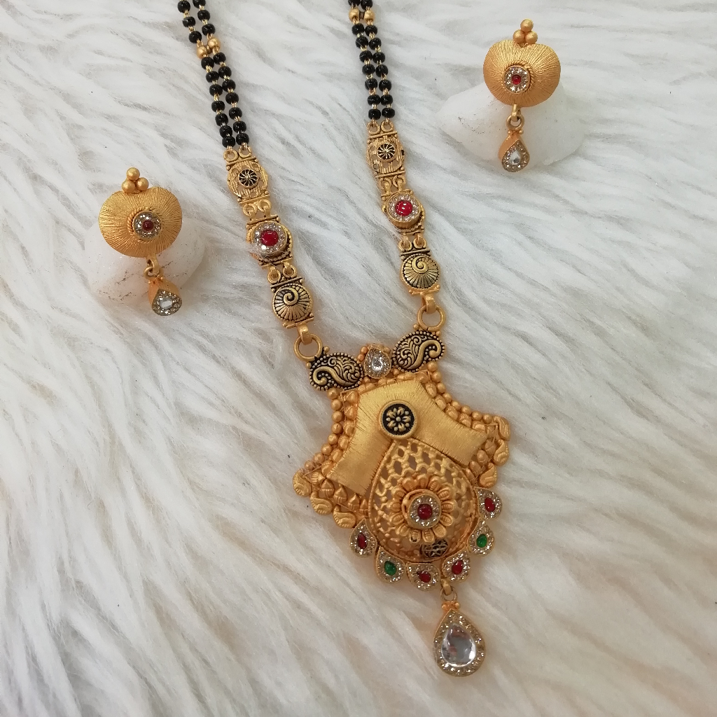 916 gold fancy short mangalsutra