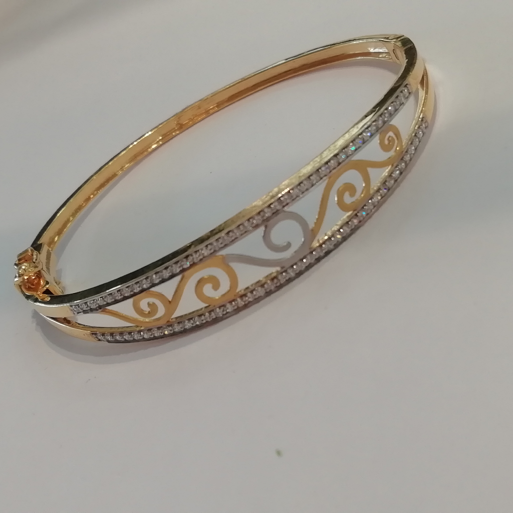 916 gold fancy ladies bracelet kada