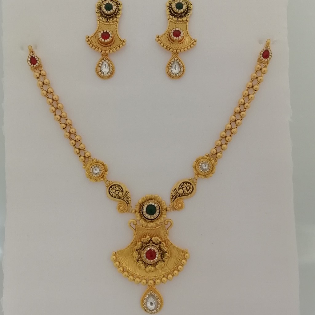 916 gold fancy swarovski dimond & antique jadtar short set