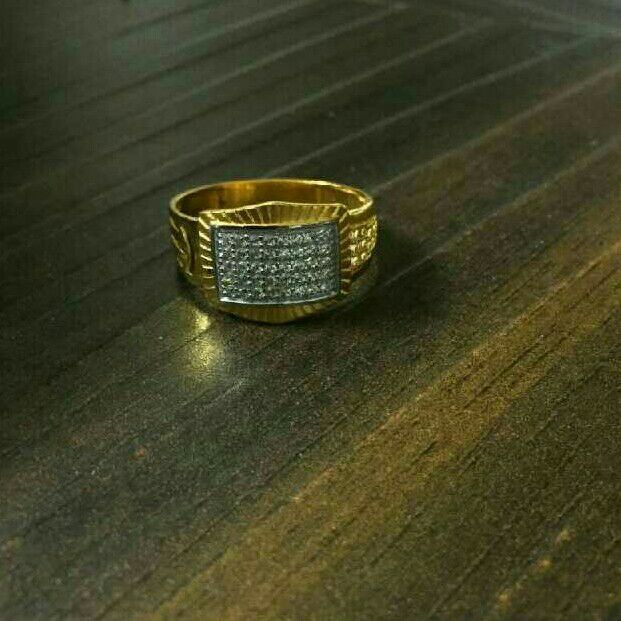 22K / 916 Gold Gents Designer CZ Modern Ring