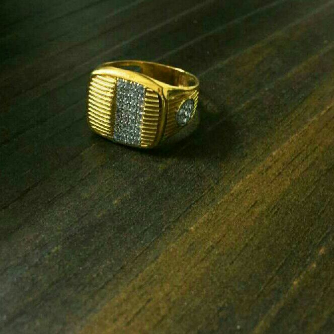 22K / 916 Gold Modern Stylish Ring
