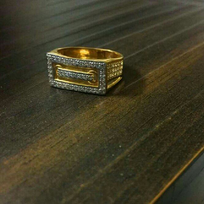 916 Yellow Gold Designer Ring