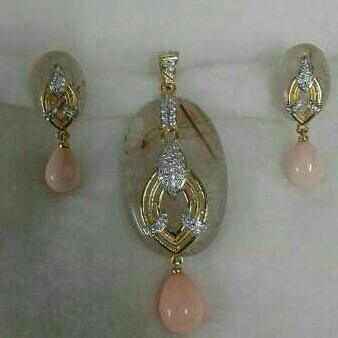Hold Fancy Pendant Set