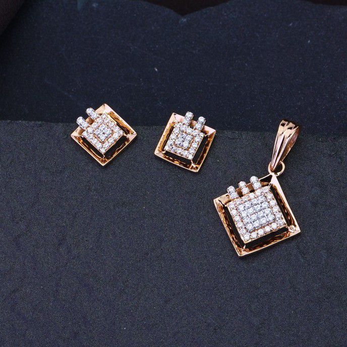 18kt Rose Gold Classic Disign Pendants Earring Set