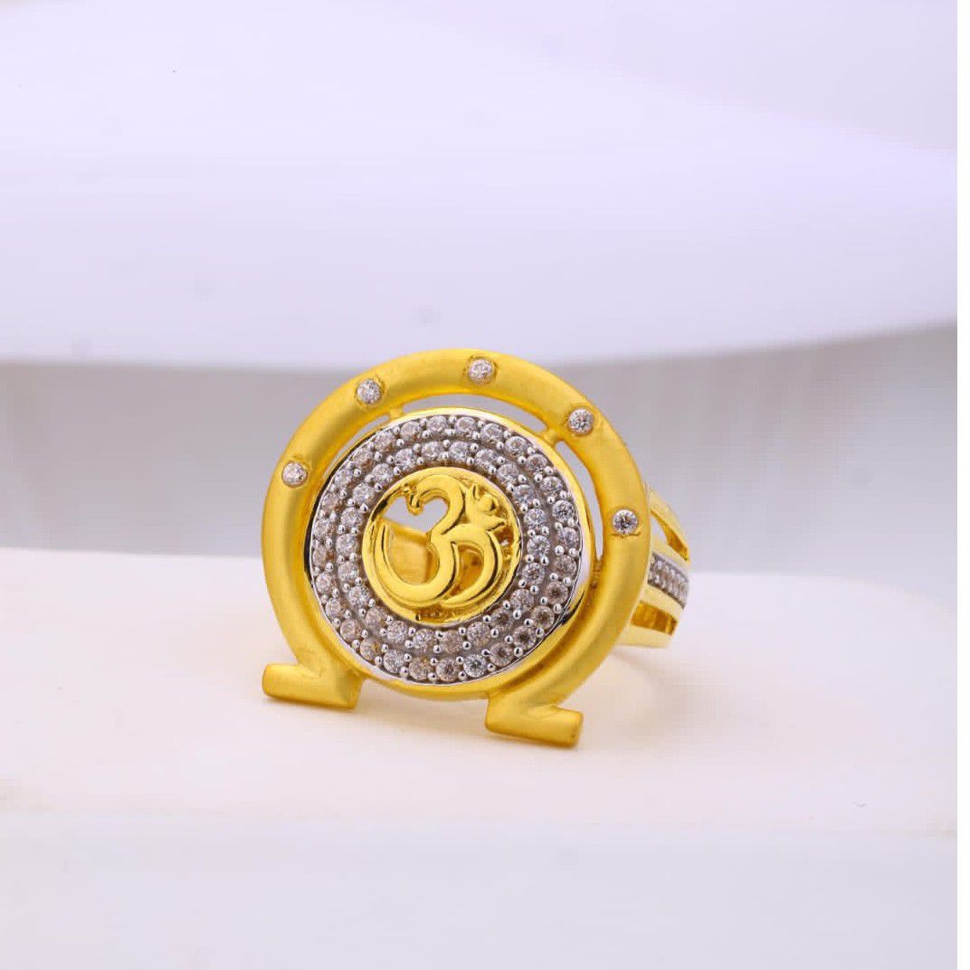 916 gold round design om fancy gents ring