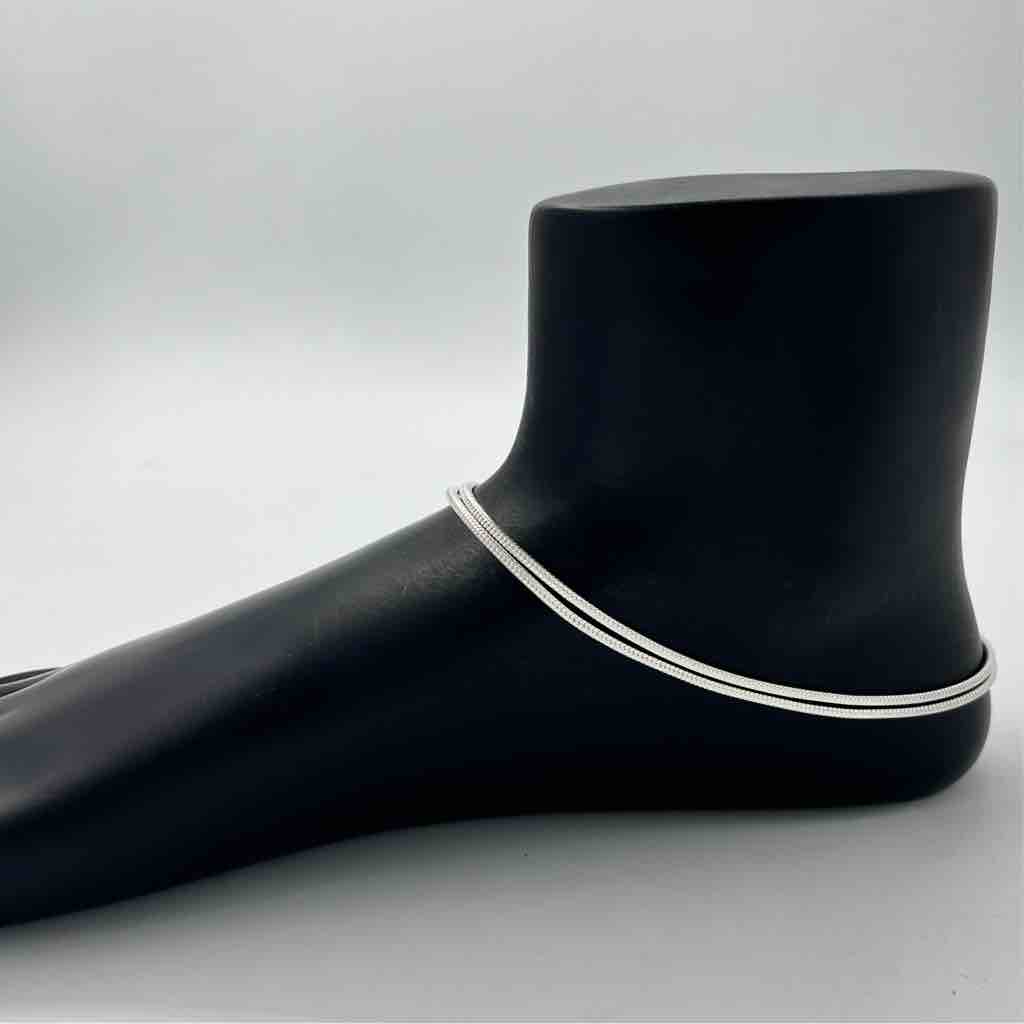 Silver Fancy Plain Anklets