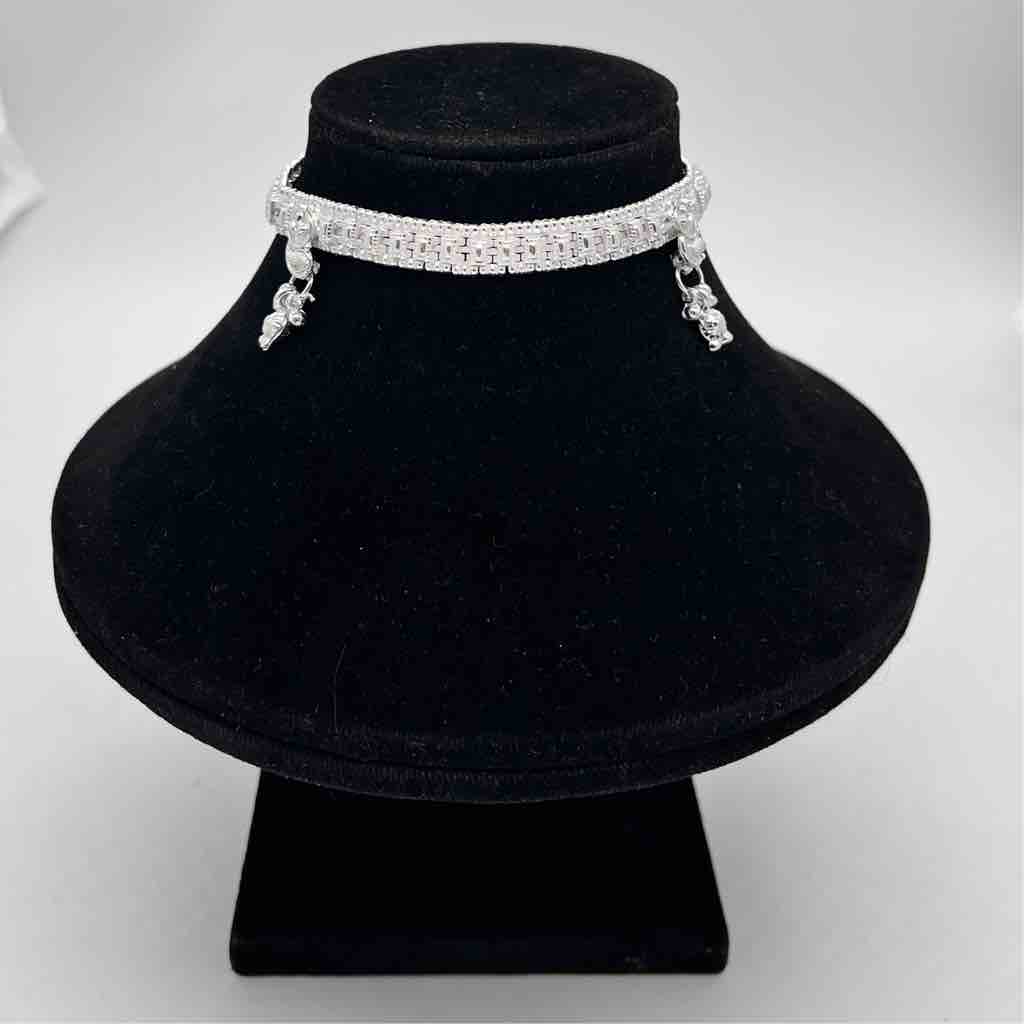 Silver Kismat Fancy Simple Gugri Design Payal