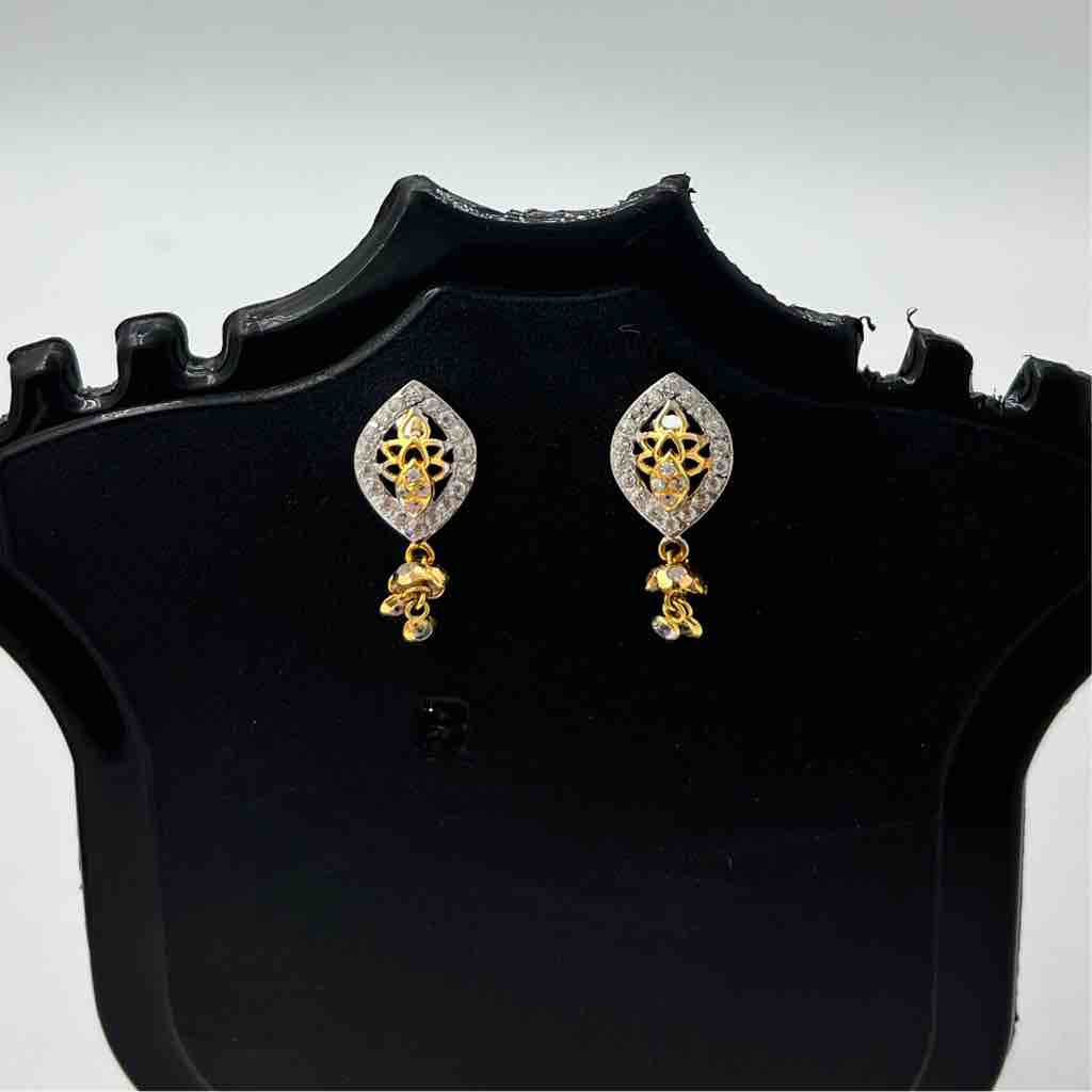 916 Gold Diamond Latkan Butti