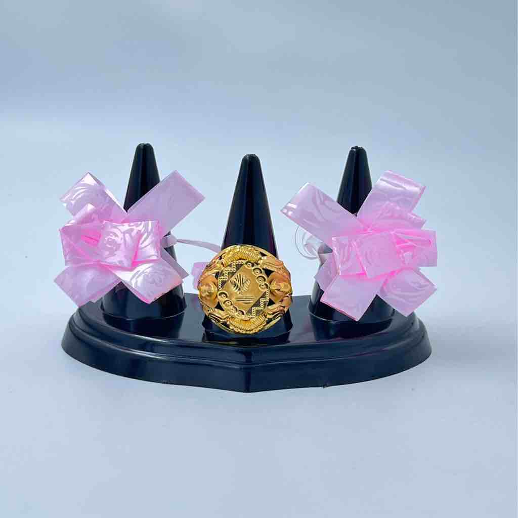 916 gold Najrana Ring