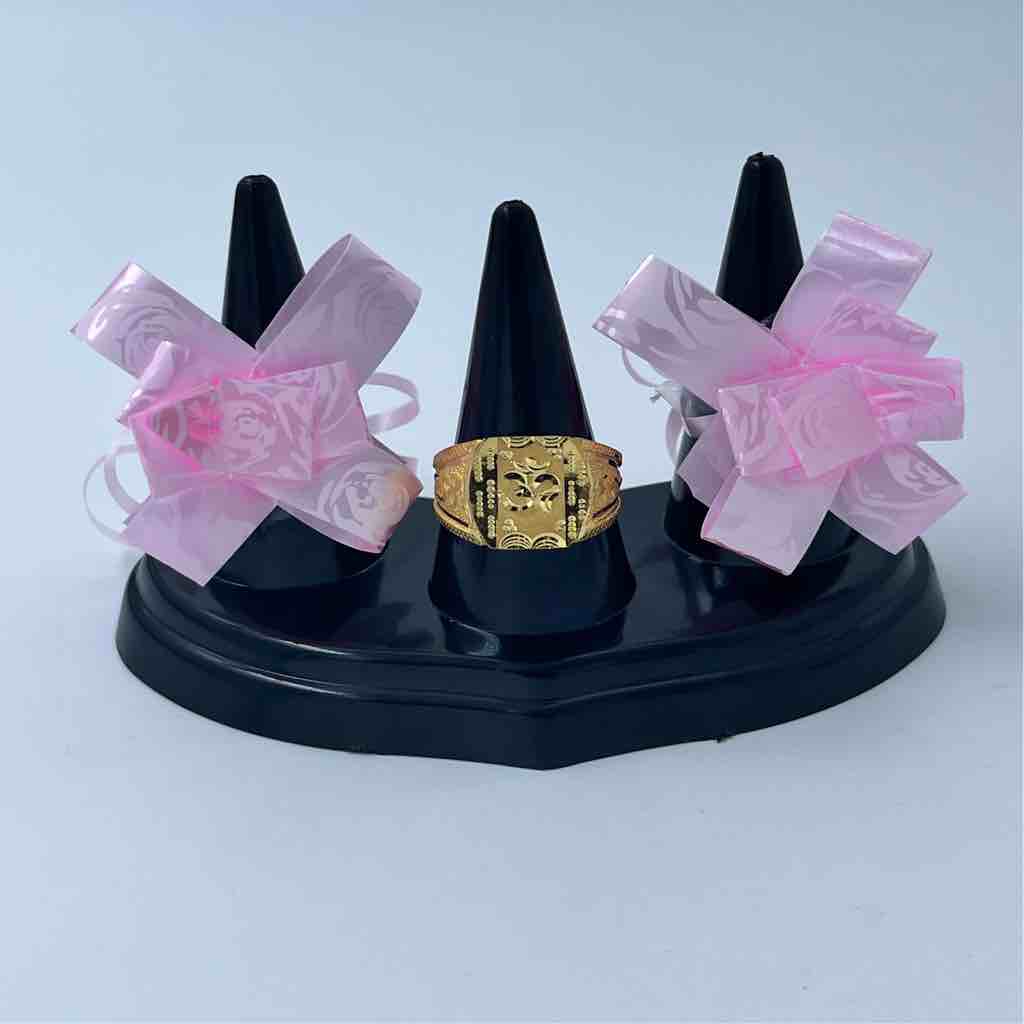 916 Gold Om Design Ring