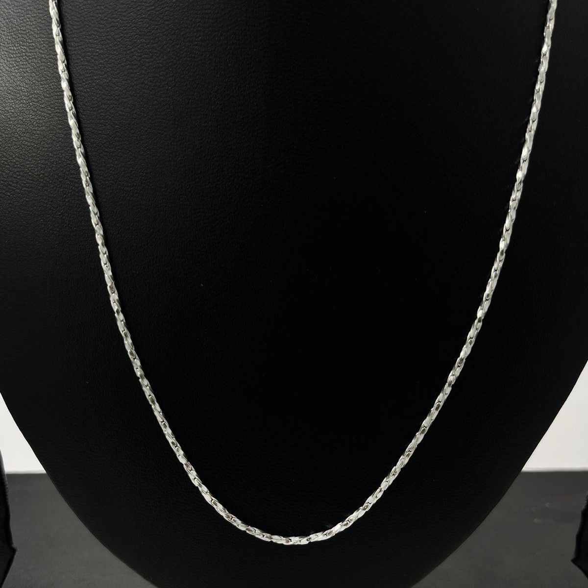 Silver Hollow New Design Chain ??