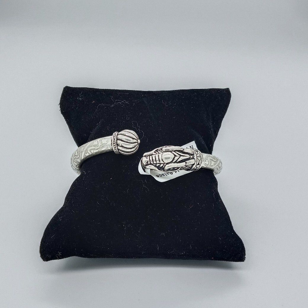Silver Oxidise Lion Kada