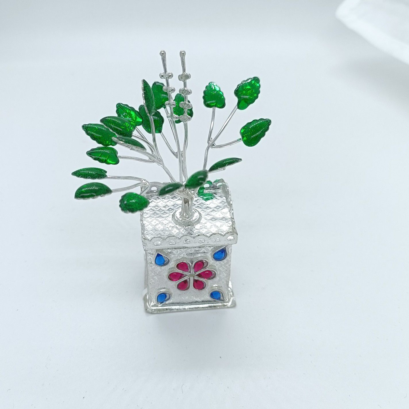 silver tusli artifical pot