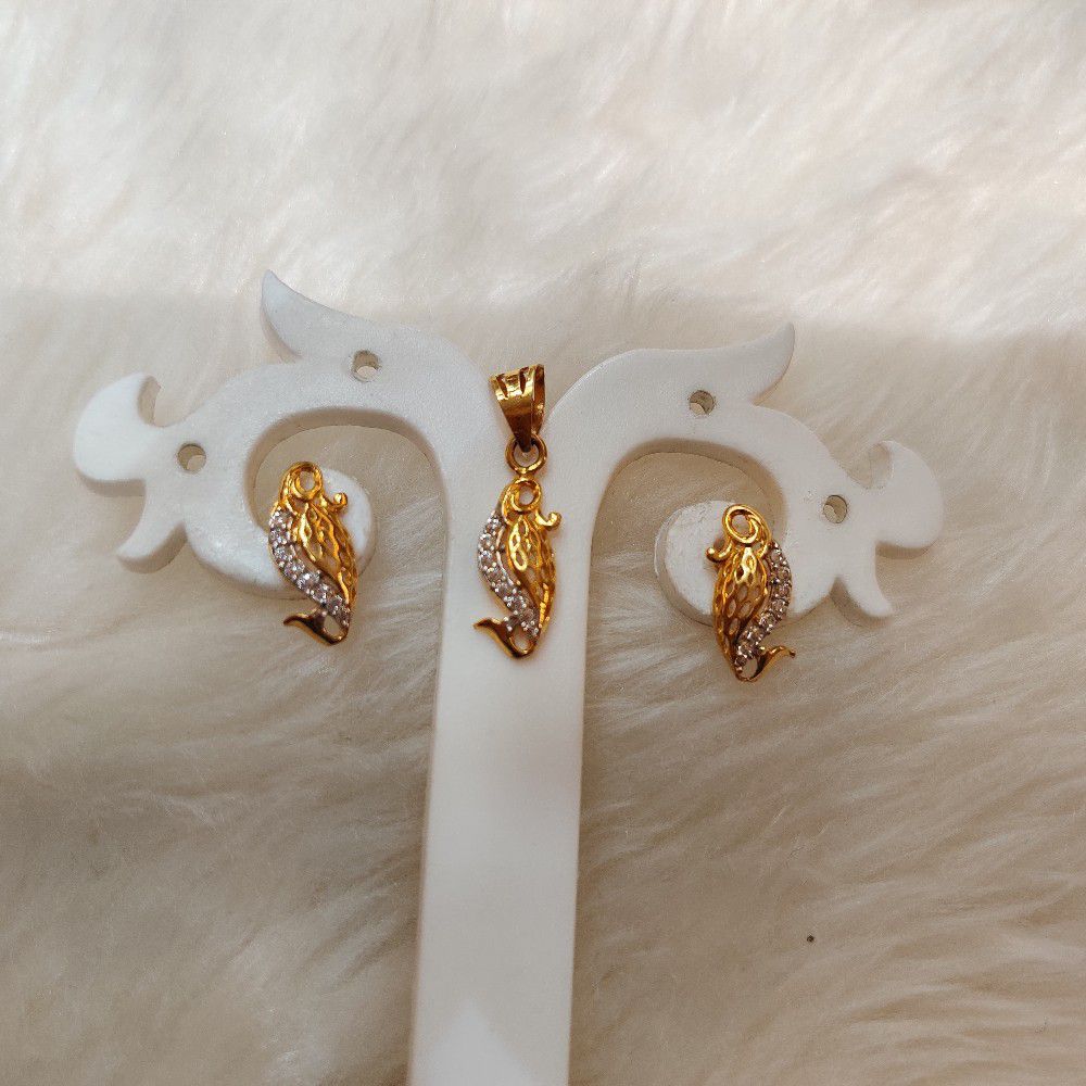 Gold 916 Pendent Set Diamond Design