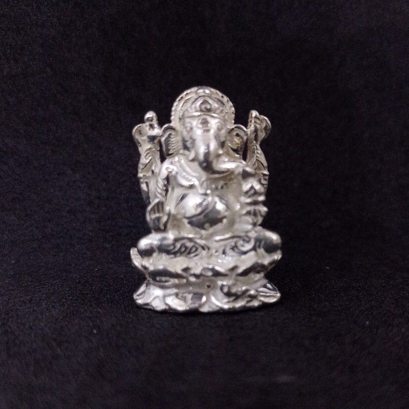 Silver Solid Ganpati Murti