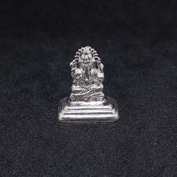 Silver casting ganpati murti Deluxe