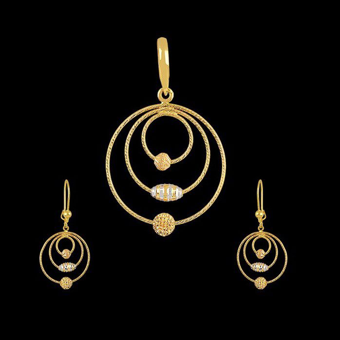 Gold 22c Hallmark Pendent Set
