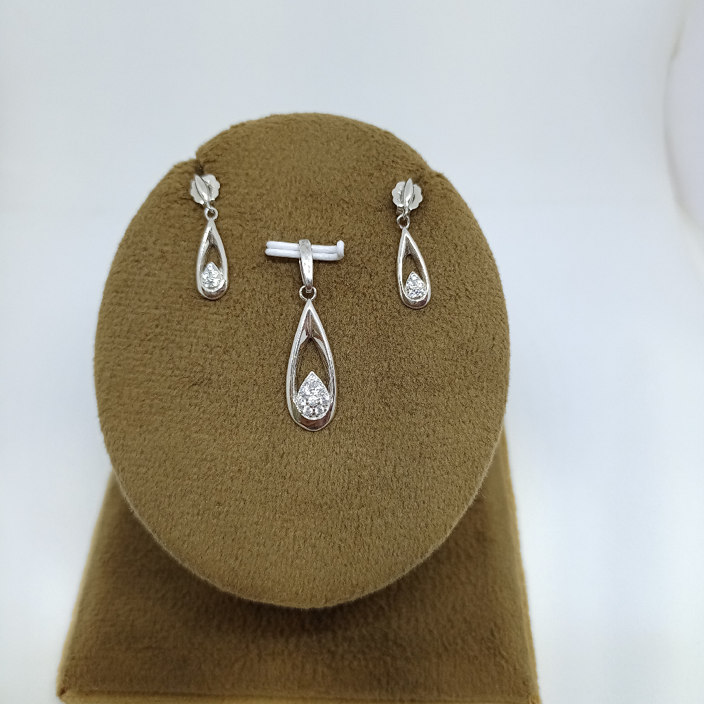 925 Silver Fancy Pendant Set