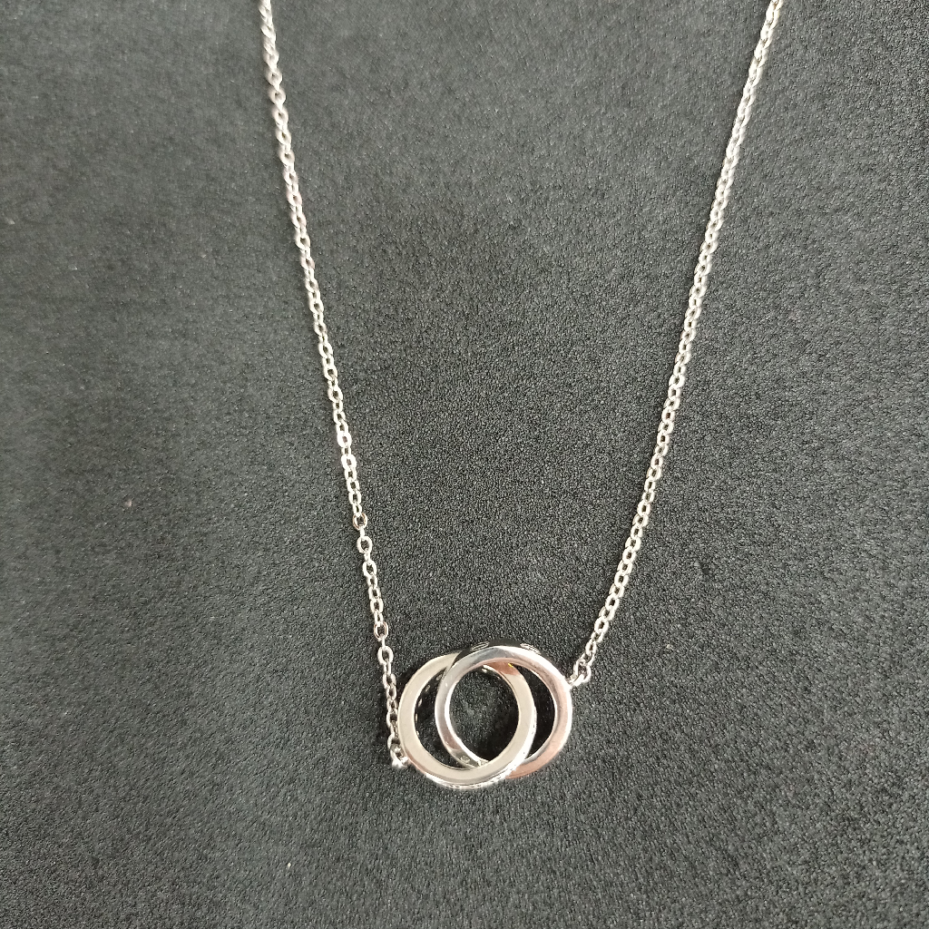 Silver Delicate Pendant Chain