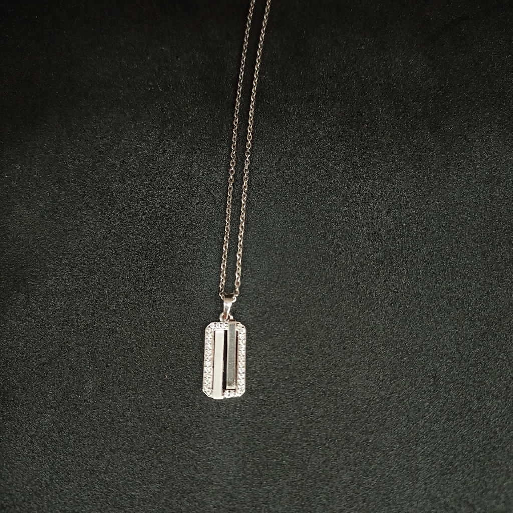 925 Silver stylish Pendant Chain