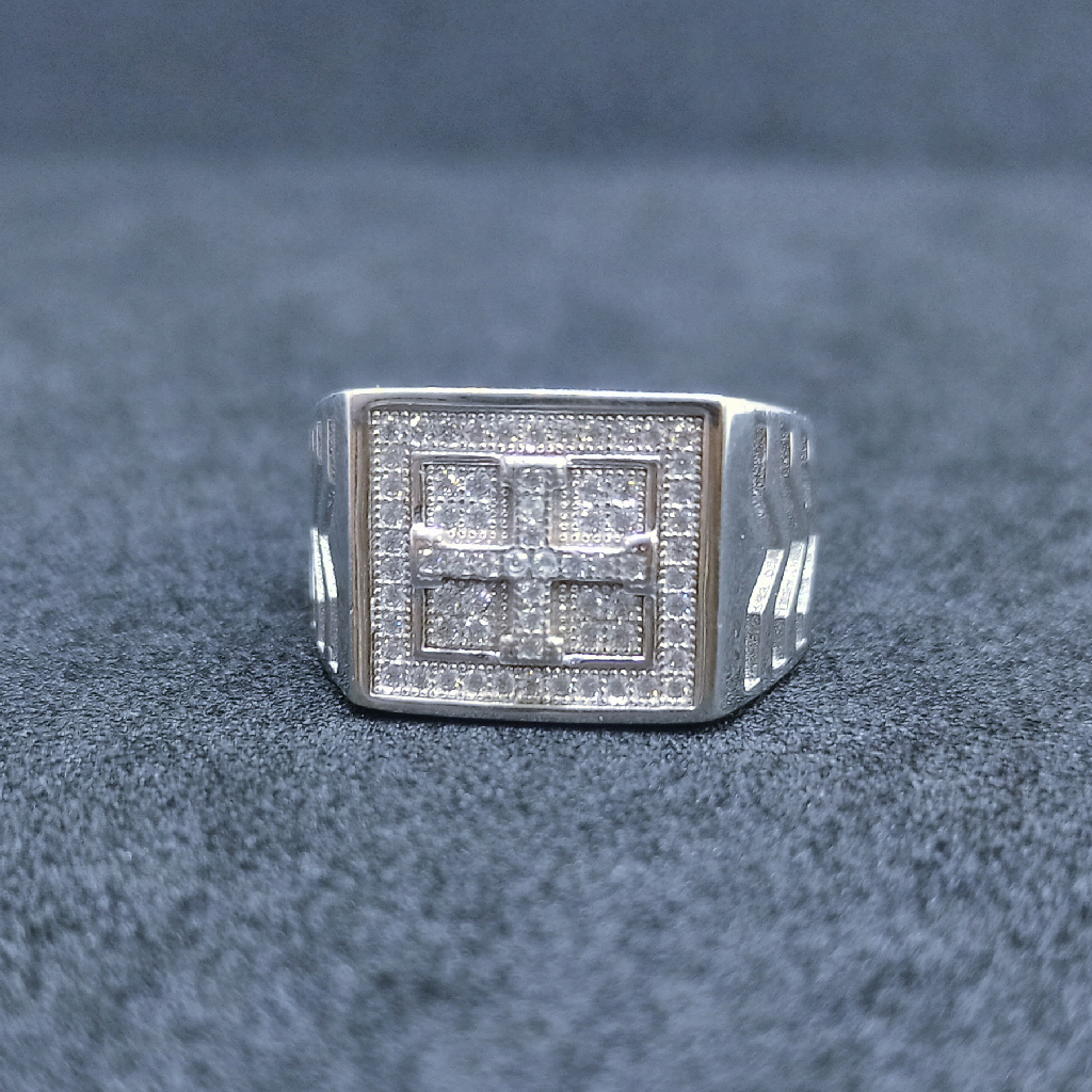 Square design ring