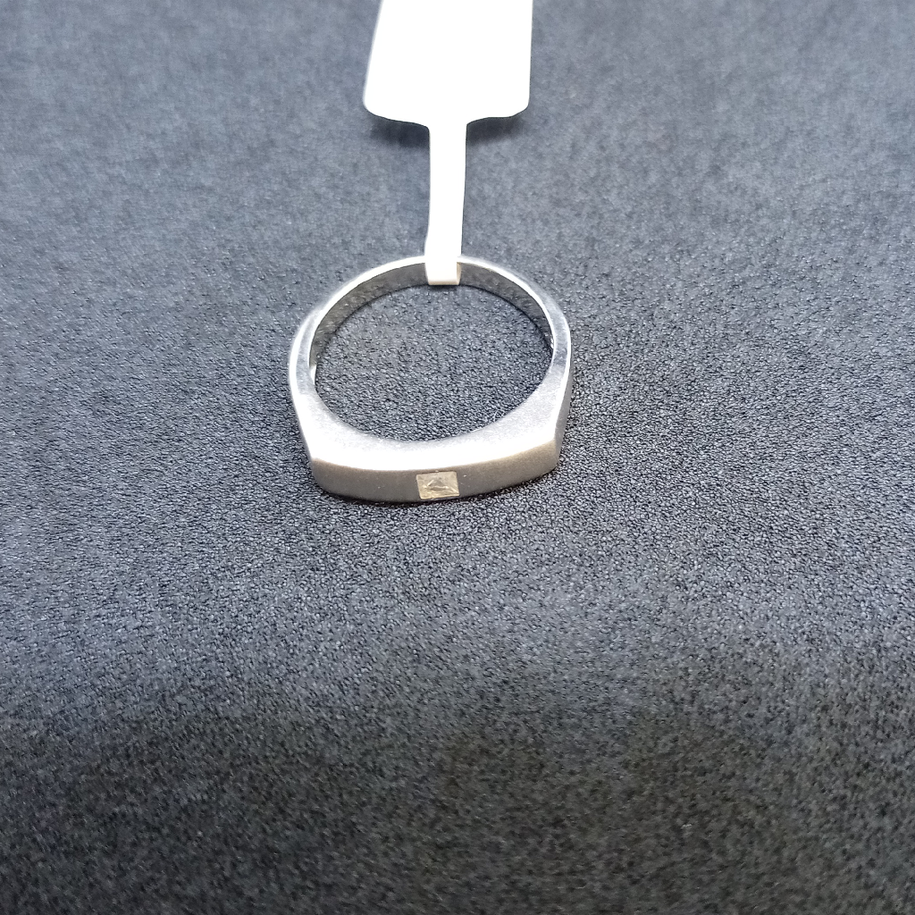 Single Diamond ring
