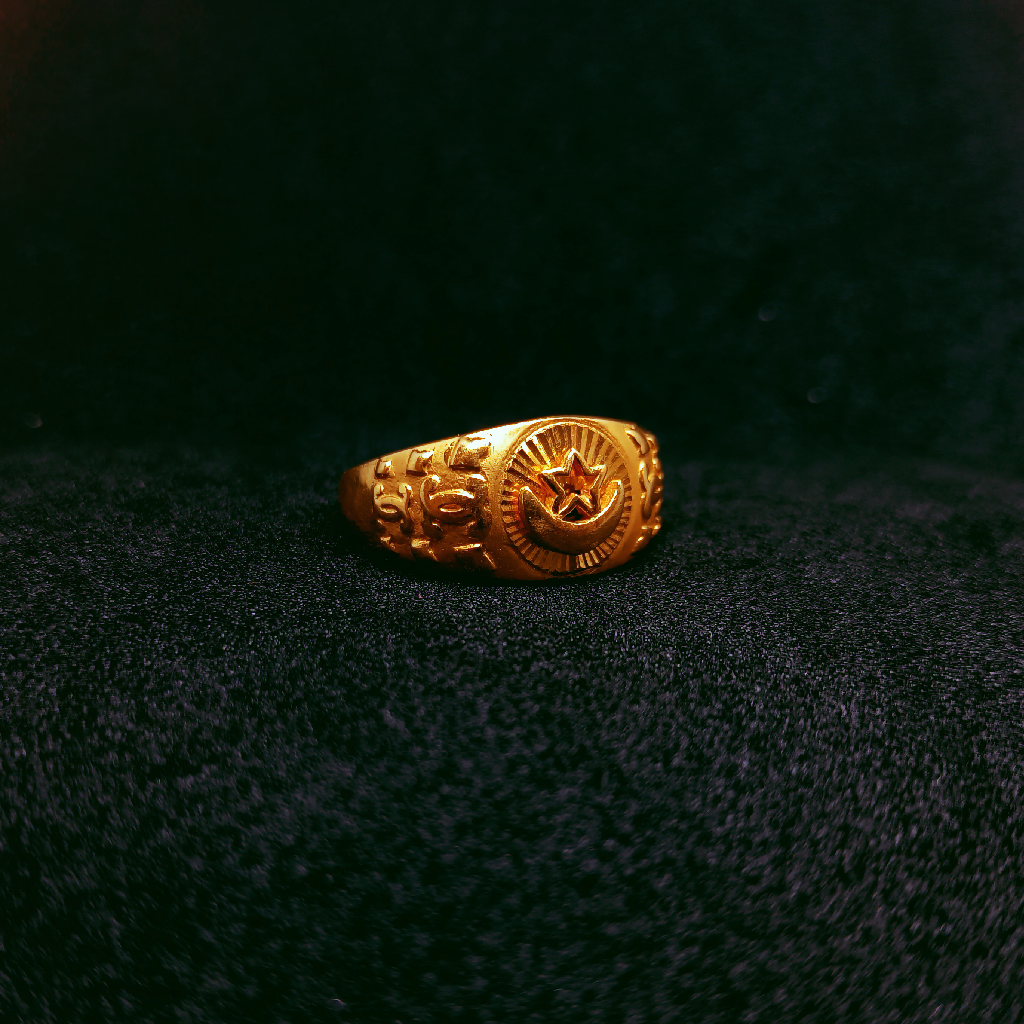 22k gold with star Ring
