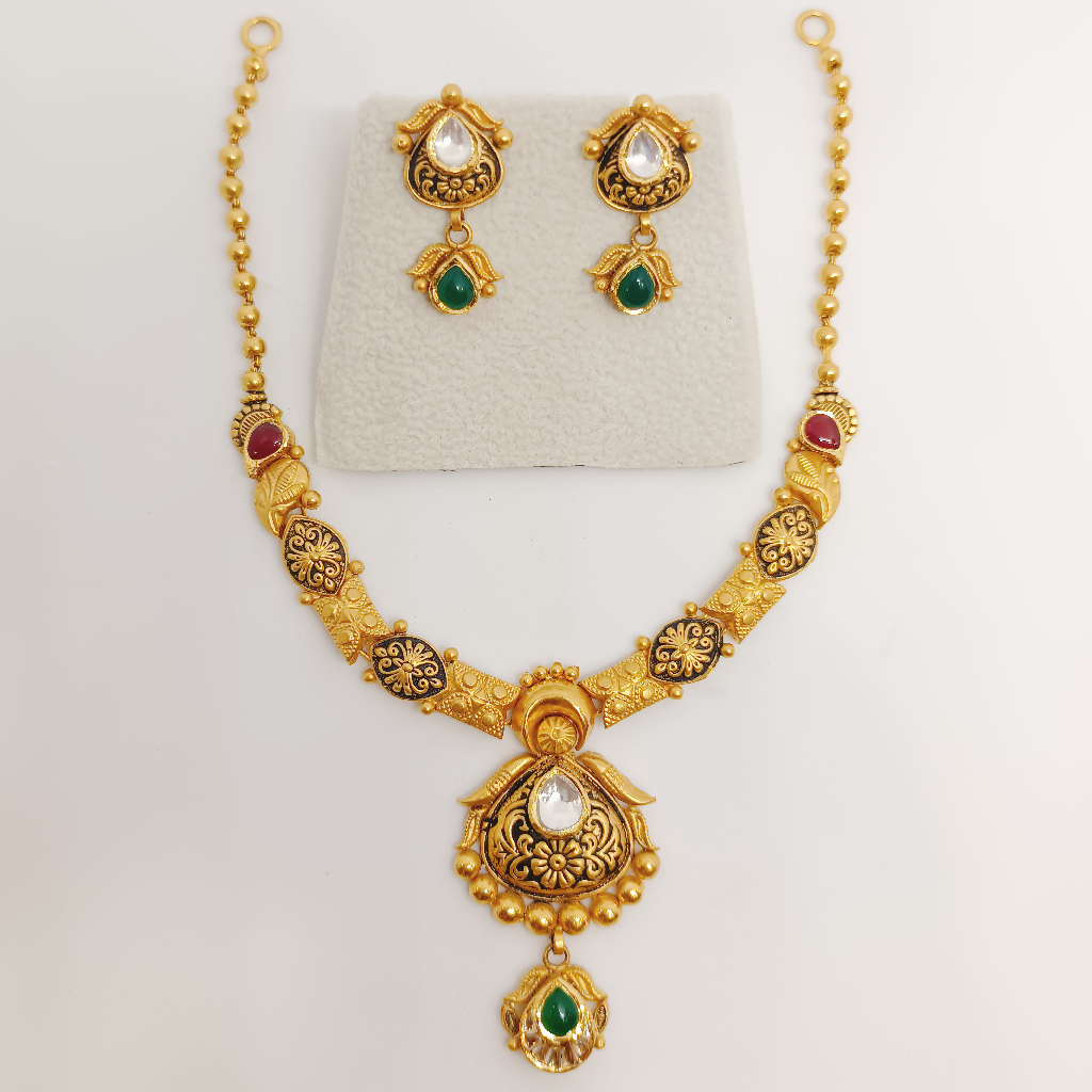 916 gold antique with kundan Necklace set
