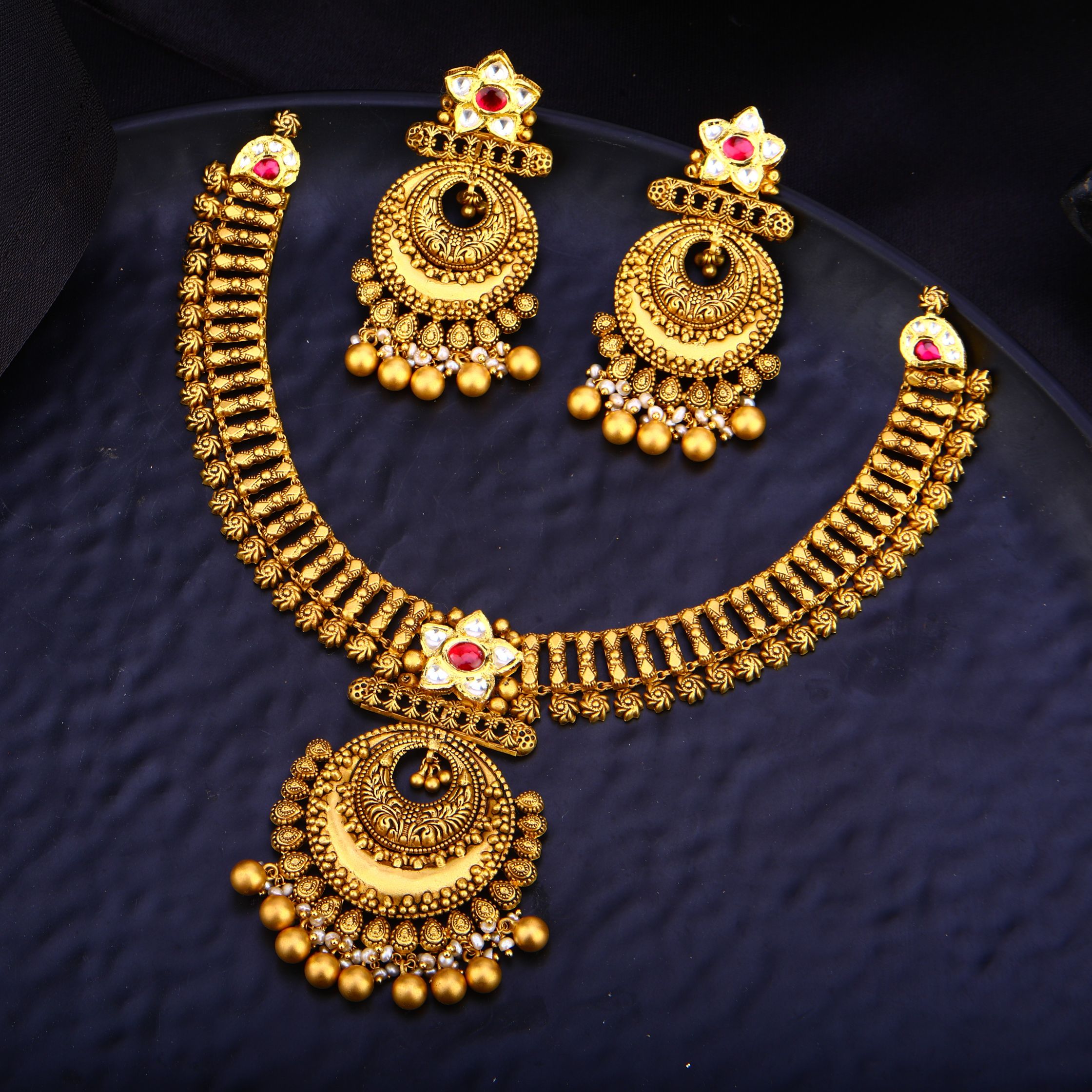 916 Gold Antique Necklace Set