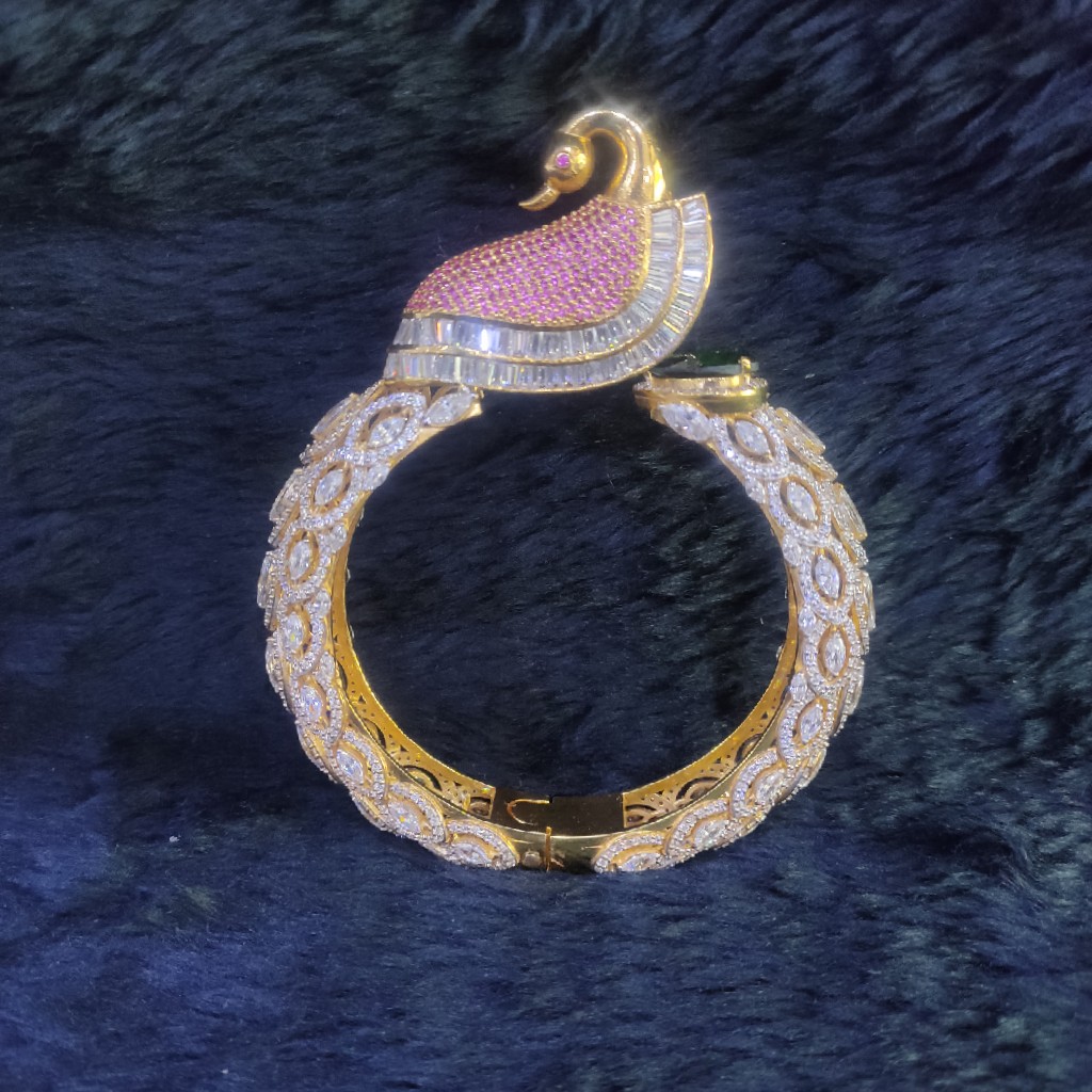 22Kt/916 UNIQUE PEACOCK BRECELET GLU-001