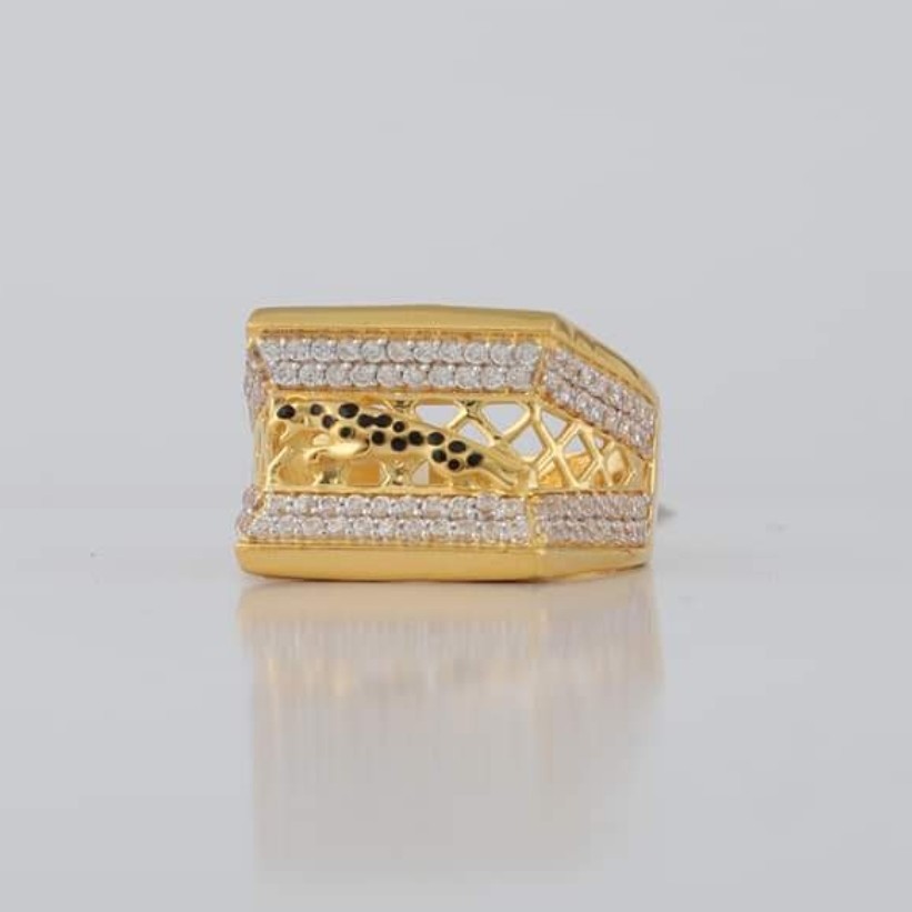 22kt/916 yellow gold  jali shape jaguar design ring for women