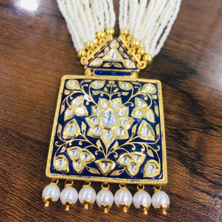 22KT Yellow Gold Beautiful Jaipuri Dark Blue Meeno Pearl Necklace Set For Women