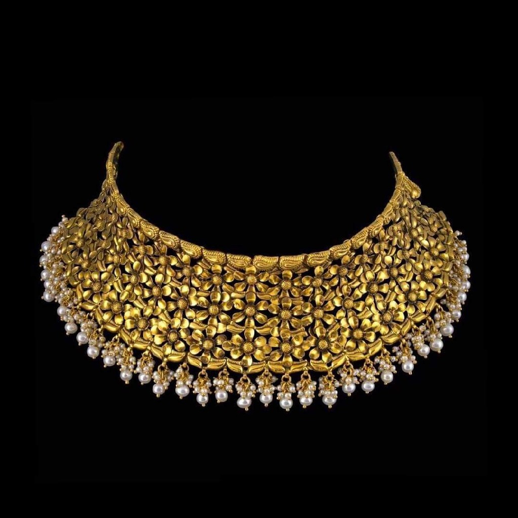22KT Gold Luxury And Elegance Choker Set for Bride