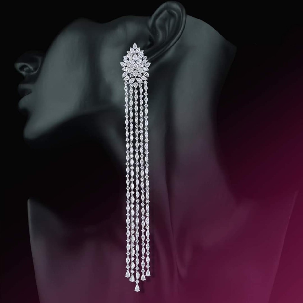 18KT White Gold CZ Shoulder Height Earring For Women