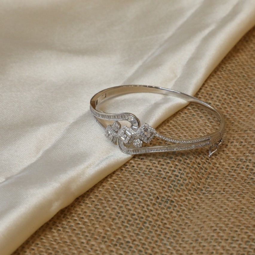 Sterling Silver Fancy Kadu in  choki stone