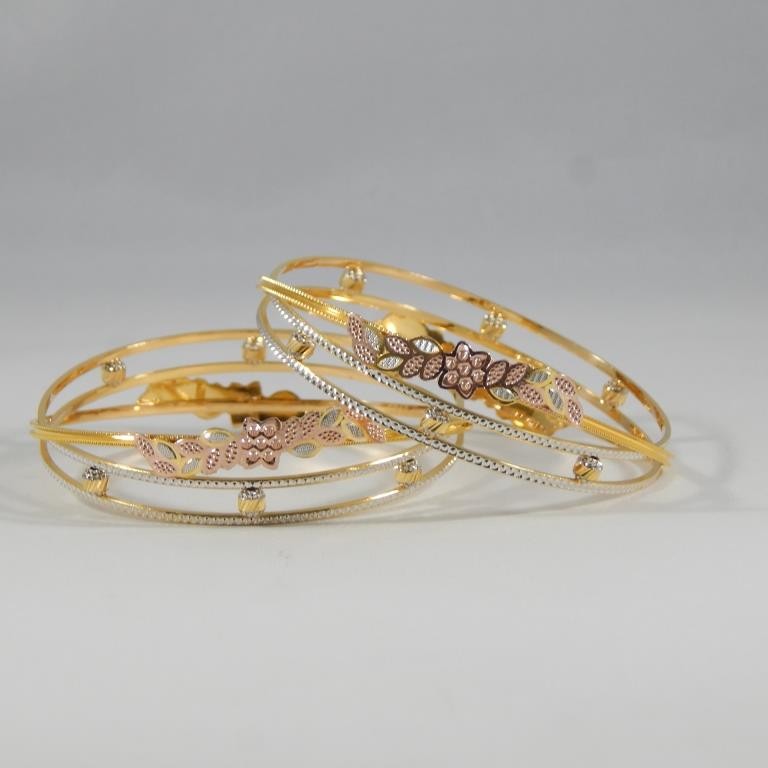 22kt Gold Bangles Personalize Design For Women
