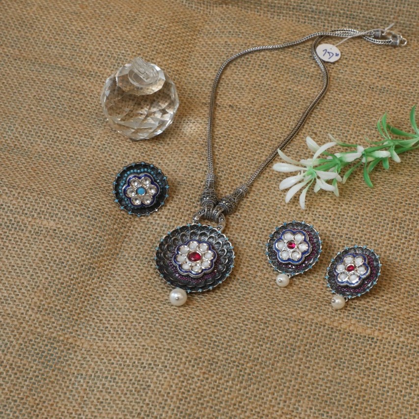 Sterling silver Kundan Judter With Oxides Pendent Set