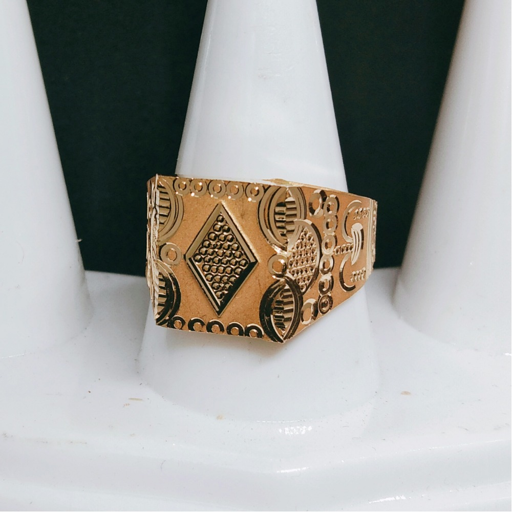 916 Gold Square Shaped Gents Wedding Ring