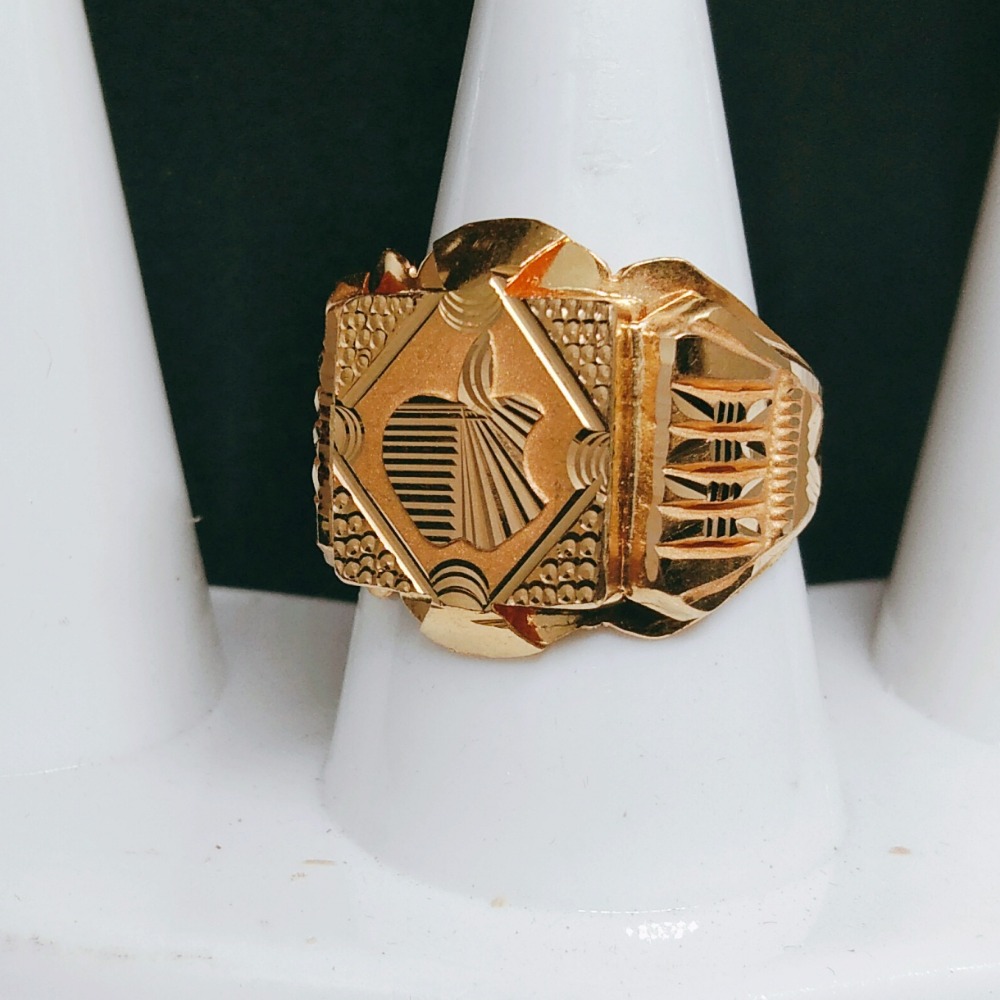 22KT Gold Fancy Apple Design Gents Ring
