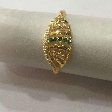 Crown Shape Gold Antique Ladies Ring